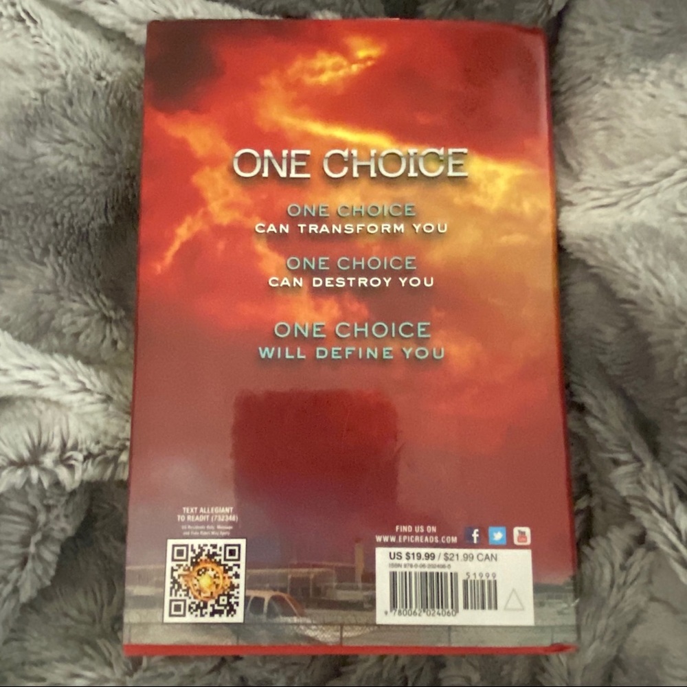 Allegiant by Veronica Roth Hardcover - Picture 2 of 3